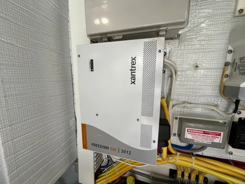 Slide: The Image of 2018 Sabre 48 "Legasea" Inverter - 79