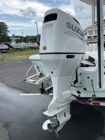 Slide: The Image of Sea Pro 208 DLX 2023 - 12