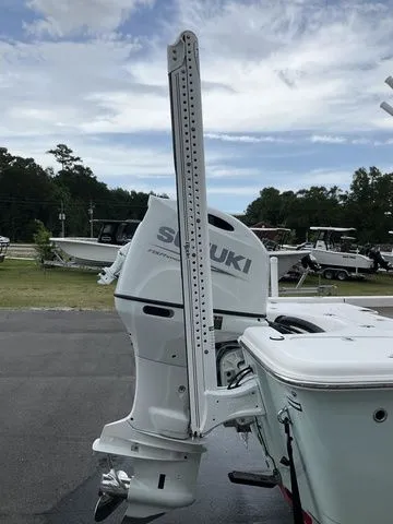 Slide: The Image of Sea Pro 208 DLX 2023 - 5