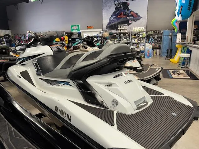Slide: The Image of 2015 Yamaha WaveRunner FX Cruiser SVHO in showroom, white and black design. - 5