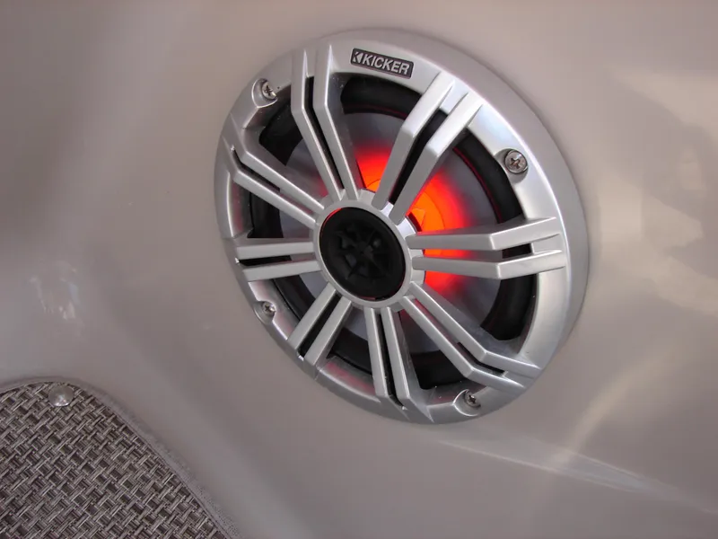 Slide: The Image of Kicker speaker with red LED light on 2019 Bennington Q 25 QSBIO boat. - 30