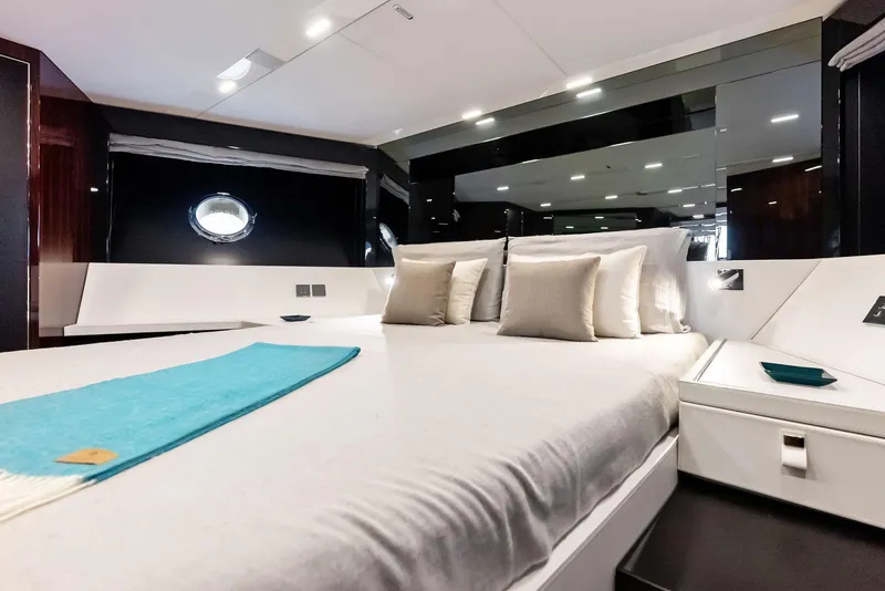 Slide: The Image of Riva 88' Folgore 2021 - 54