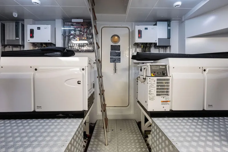 Slide: The Image of Riva 88' Folgore 2021 - 71