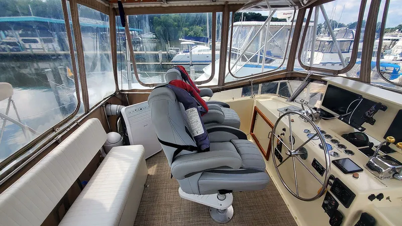 Slide: The Image of Flybridge Port - 23