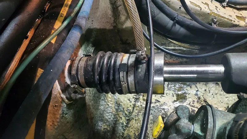 Slide: The Image of Dripless Shaft Seals - 41