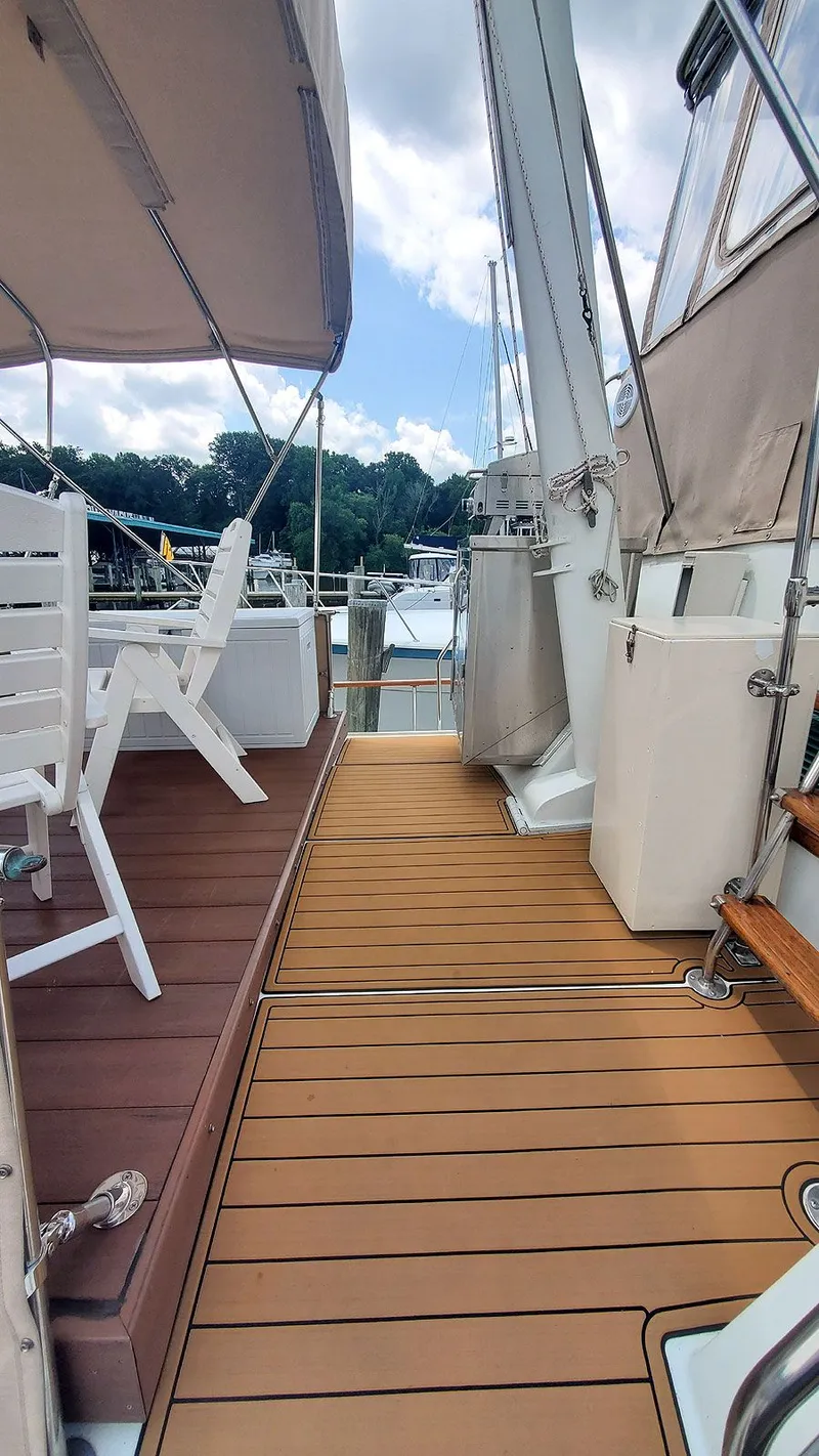 Slide: The Image of Sundeck Passageway Port - 71