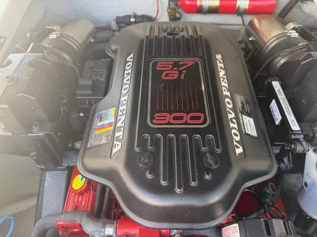 Slide: The Image of Volvo Penta 5.7 Gi engine in 2001 Chris-Craft Launch 25 boat. - 28
