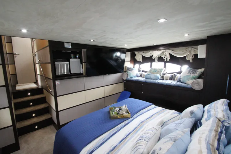 Slide: The Image of Uniesse 70 Sport 2007 - 65