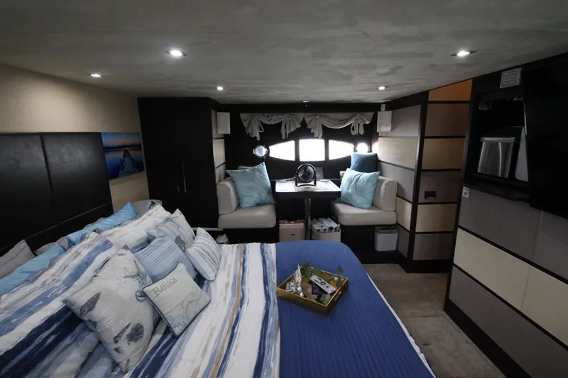 Slide: The Image of Uniesse 70 Sport 2007 - 68