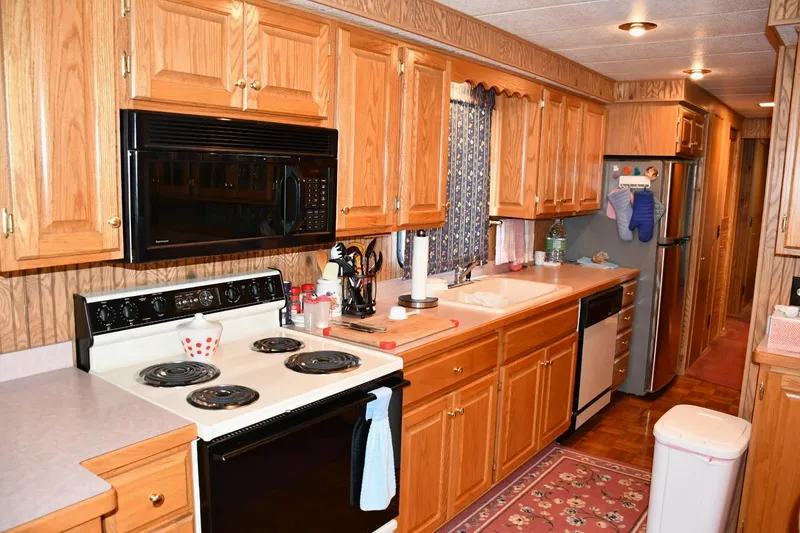 Slide: The Image of Lakeview 62'x14' 1995 - 13