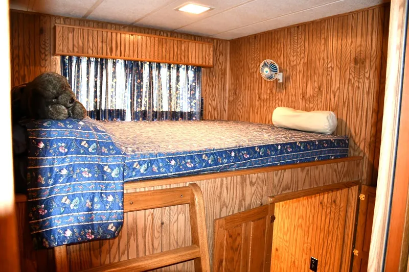 Slide: The Image of Lakeview 62'x14' 1995 - 15