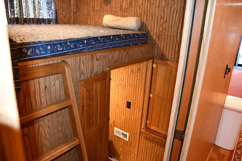 Slide: The Image of Lakeview 62'x14' 1995 - 16