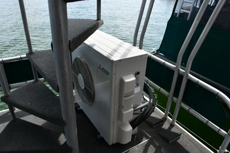 Slide: The Image of Lakeview 62'x14' 1995 - 4