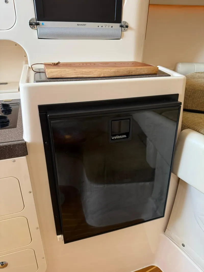 Slide: The Image of Grady-White Express 330 2007 - 62