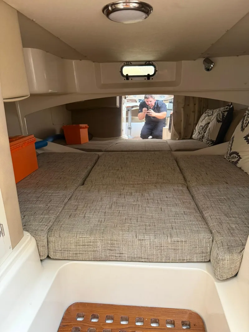 Slide: The Image of Grady-White Express 330 2007 - 74