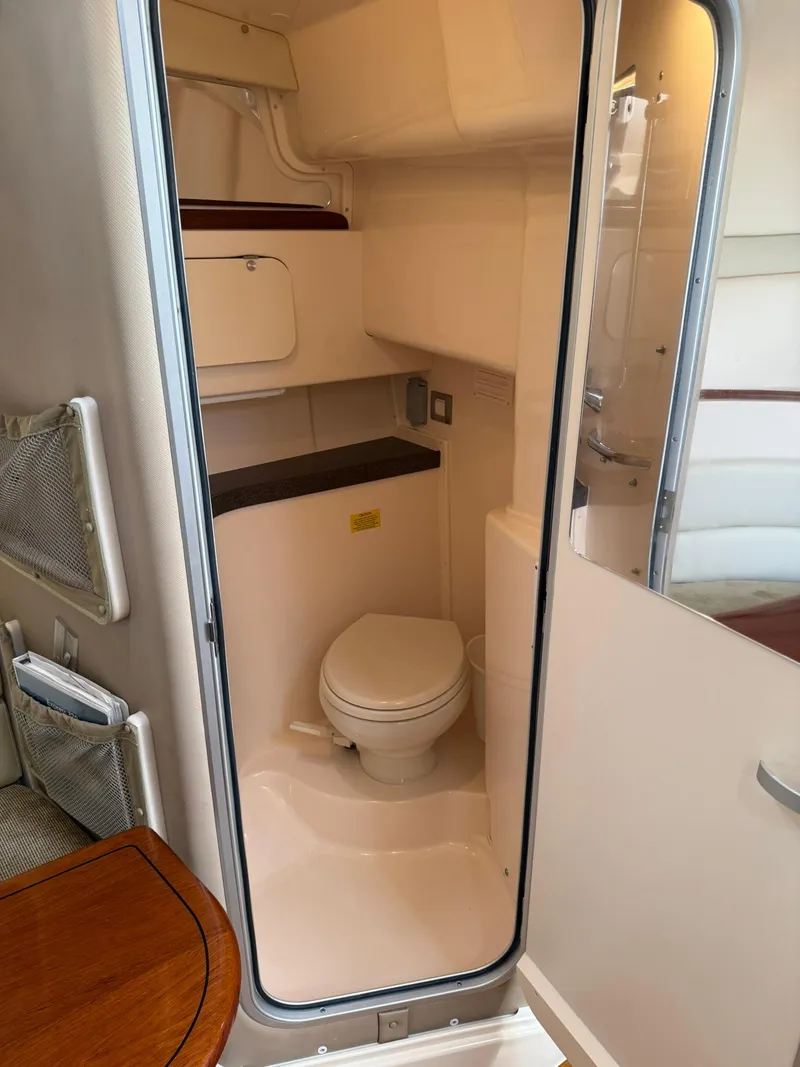 Slide: The Image of Grady-White Express 330 2007 - 79