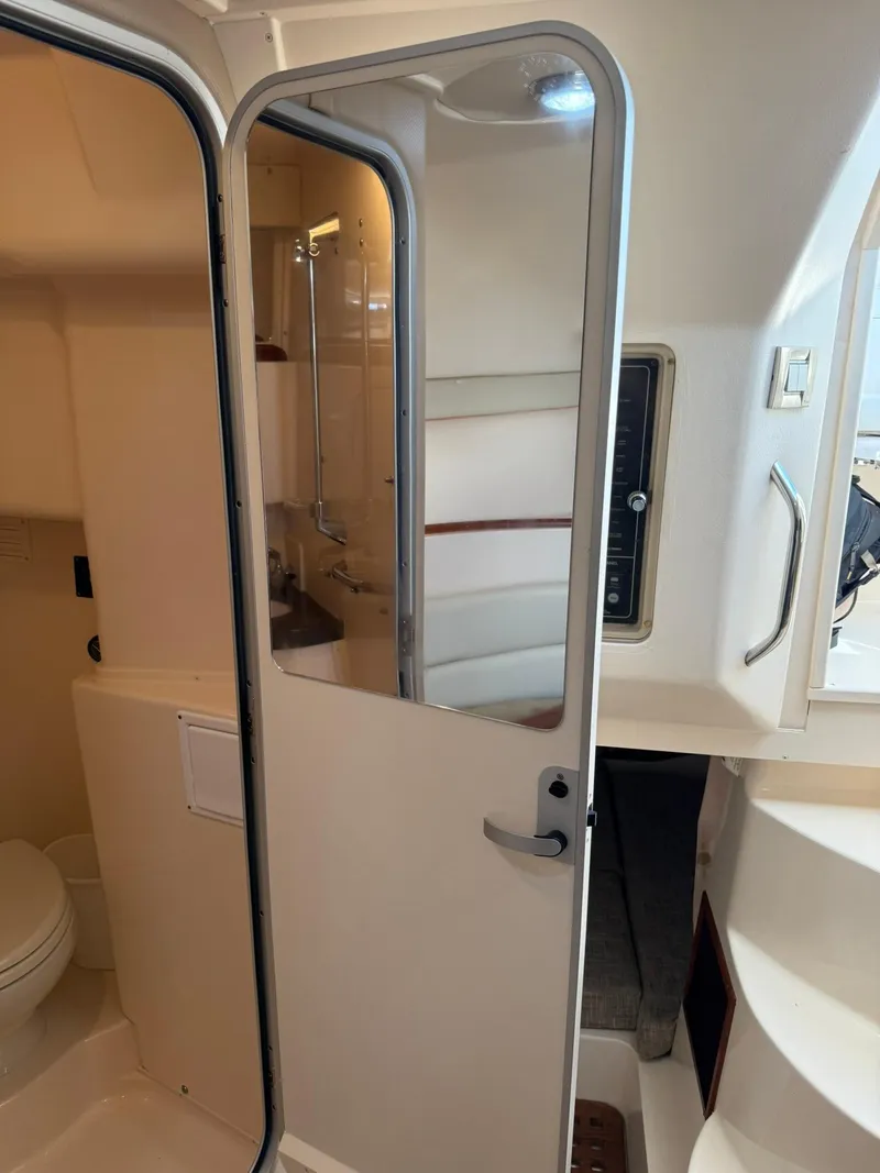 Slide: The Image of Grady-White Express 330 2007 - 83