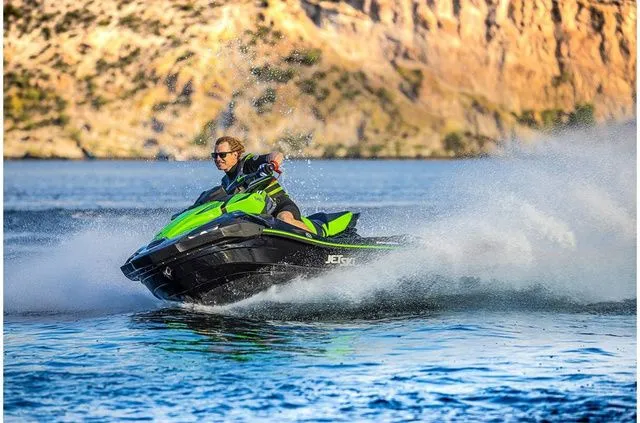 Slide: The Image of Kawasaki Jet Ski Ultra 310 310LX-S 2023 - 13