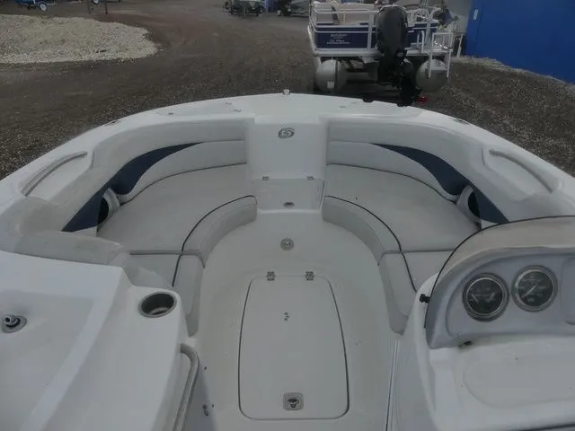 Slide: The Image of Hurricane SunDeck Sport 203 OB 2018 - 15