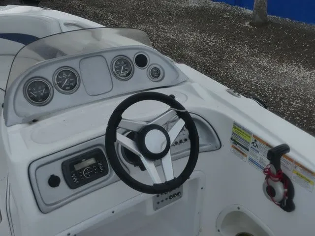 Slide: The Image of Hurricane SunDeck Sport 203 OB 2018 - 19