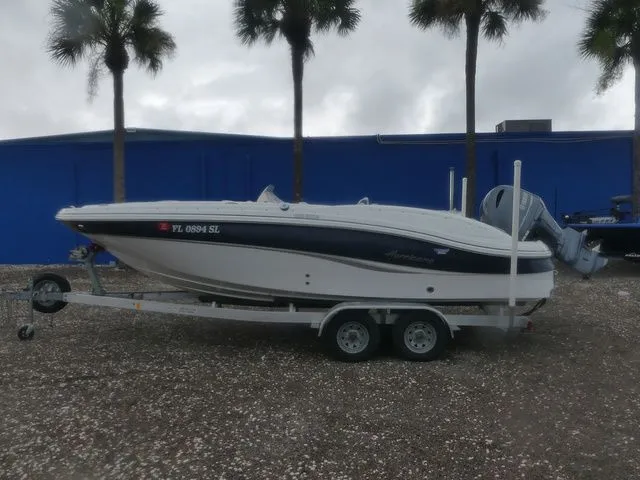 Slide: The Image of Hurricane SunDeck Sport 203 OB 2018 - 7