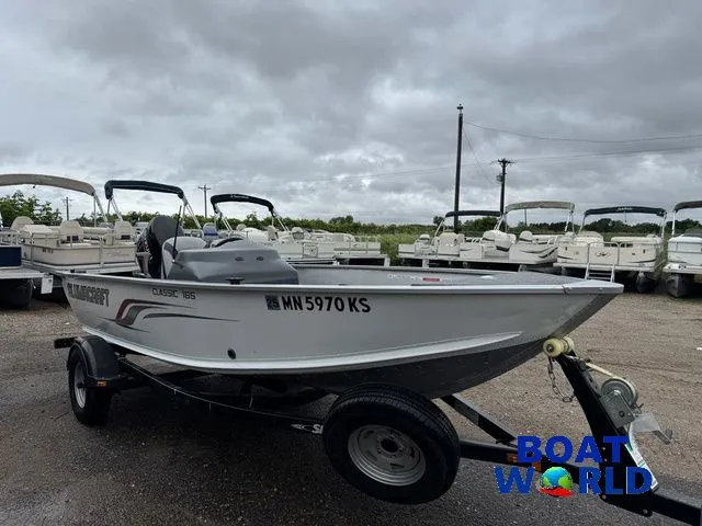 Slide: The Image of Alumacraft Classic 165 2011 - 36