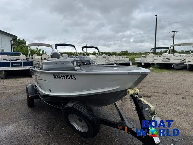 Slide: The Image of Alumacraft Classic 165 2011 - 37