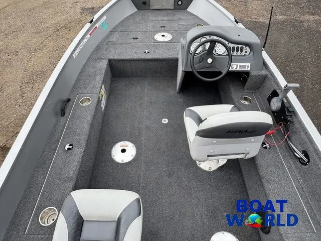 Slide: The Image of Alumacraft Classic 165 2011 - 8