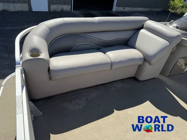 Slide: The Image of Premier Sunsation 200 Pontoon 2010 - 13