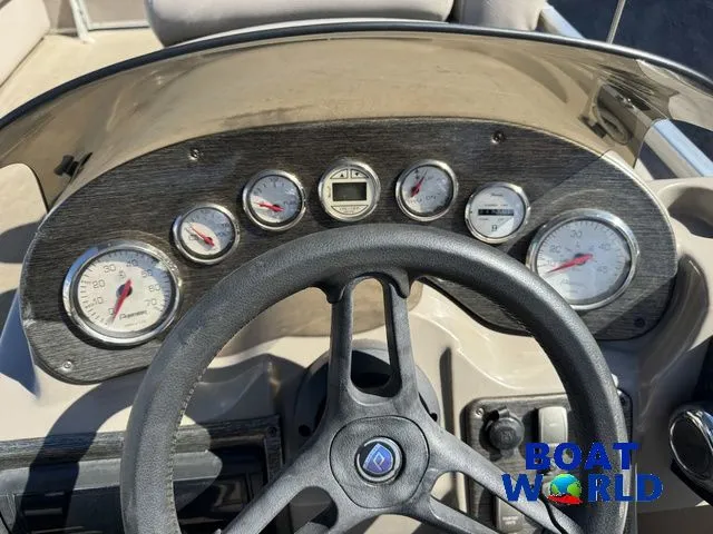 Slide: The Image of Premier Sunsation 200 Pontoon 2010 - 22