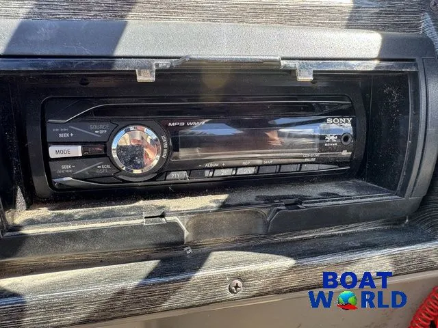 Slide: The Image of Premier Sunsation 200 Pontoon 2010 - 23