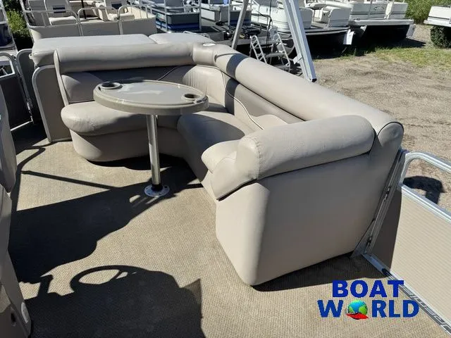 Slide: The Image of Premier Sunsation 200 Pontoon 2010 - 26