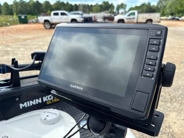 Slide: The Image of Triton 17 Explorer 2012 - 14