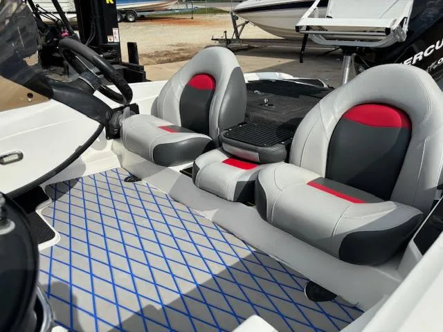 Slide: The Image of Triton 17 Explorer 2012 - 26