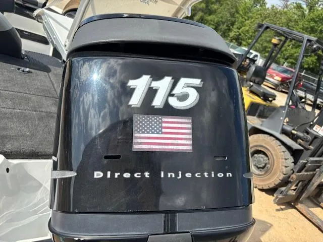 Slide: The Image of Triton 17 Explorer 2012 - 6