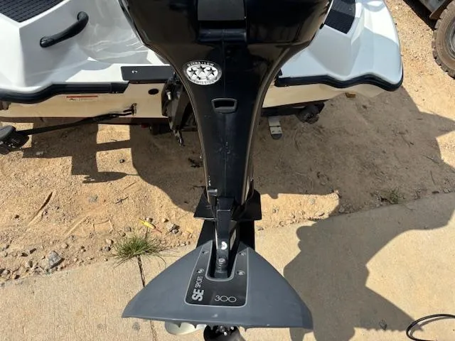 Slide: The Image of Triton 17 Explorer 2012 - 7