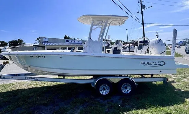 Slide: The Image of Robalo 246 Cayman 2023 - 4