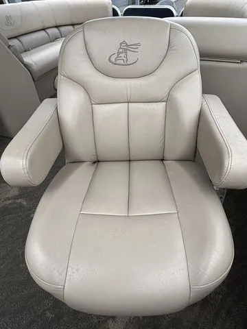 Slide: The Image of Misty Harbor 2285 CU 2014 - 16