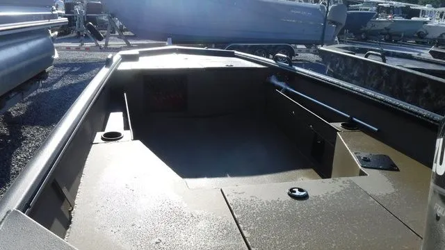 Slide: The Image of Excel Eclipse 15' 2025 - 5