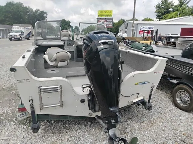 Slide: The Image of Crestliner Sport Angler 1750 2007 - 12