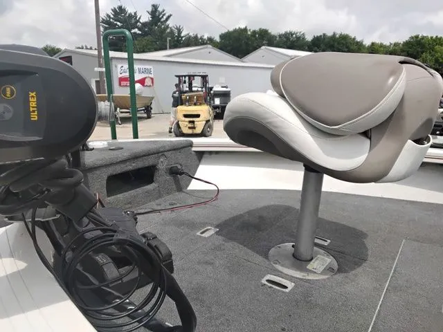 Slide: The Image of Crestliner Sport Angler 1750 2007 - 8