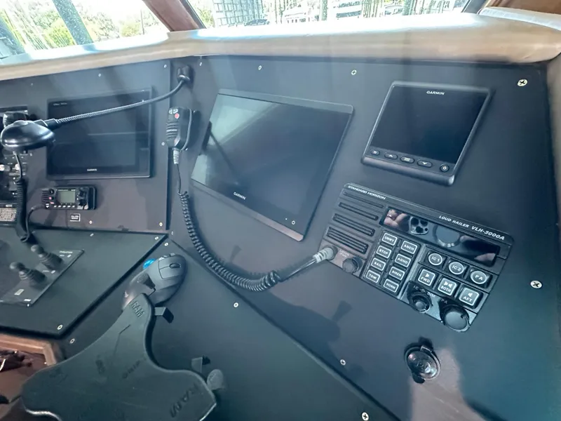 Slide: The Image of Hatteras 65 Convertible 1988 - 116