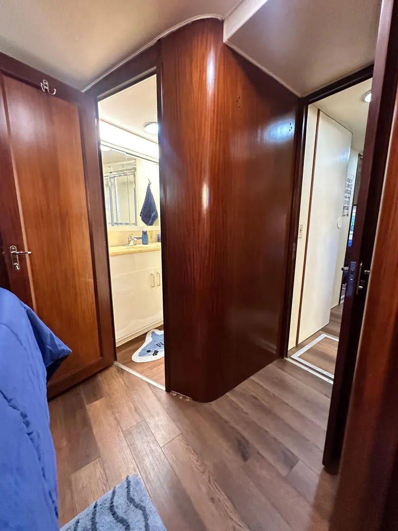 Slide: The Image of Hatteras 65 Convertible 1988 - 84