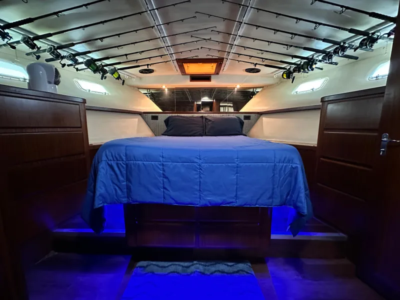 Slide: The Image of Hatteras 65 Convertible 1988 - 85