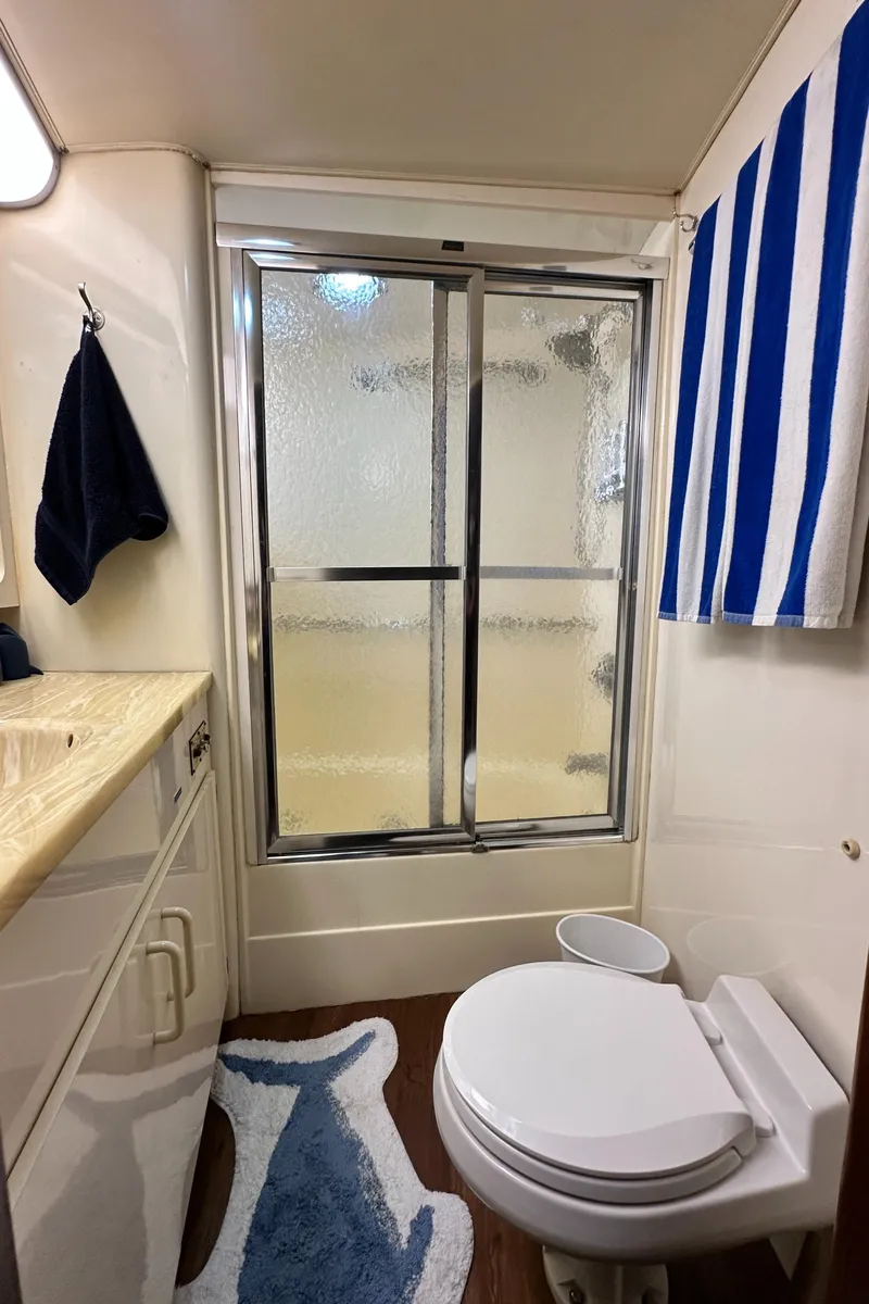 Slide: The Image of Hatteras Enclosed Bridge Sportfish 1988 - 90