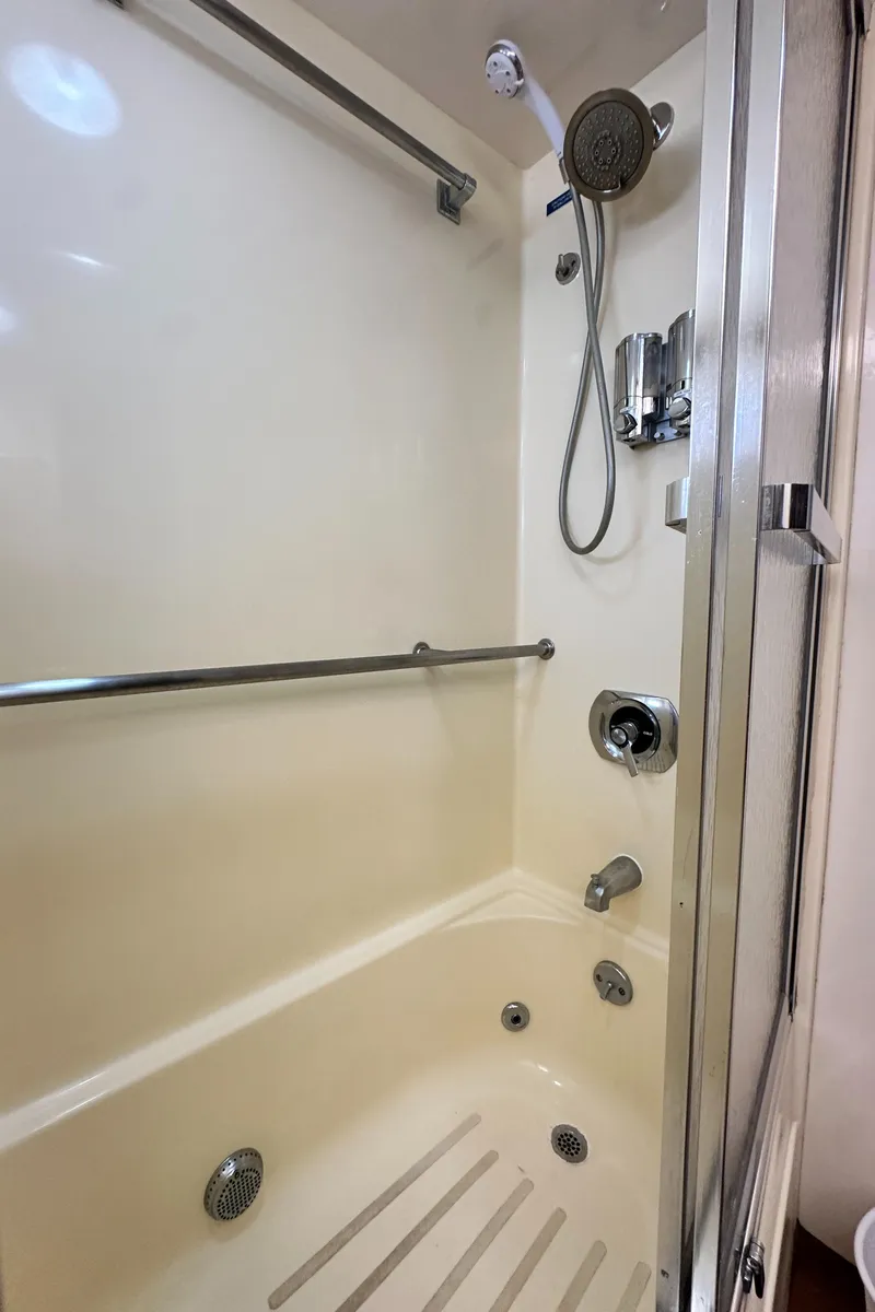 Slide: The Image of Hatteras Enclosed Bridge Sportfish 1988 - 93