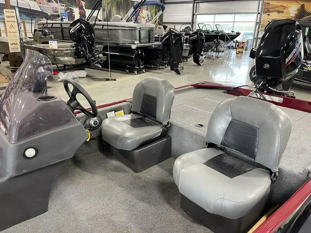 Slide: The Image of Tracker Bass Tracker Classic XL 2021 - 13