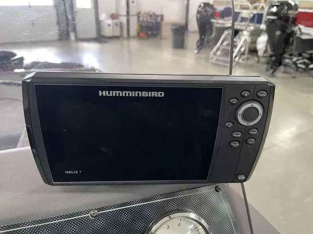 Slide: The Image of Tracker Bass Tracker Classic XL 2021 - 16