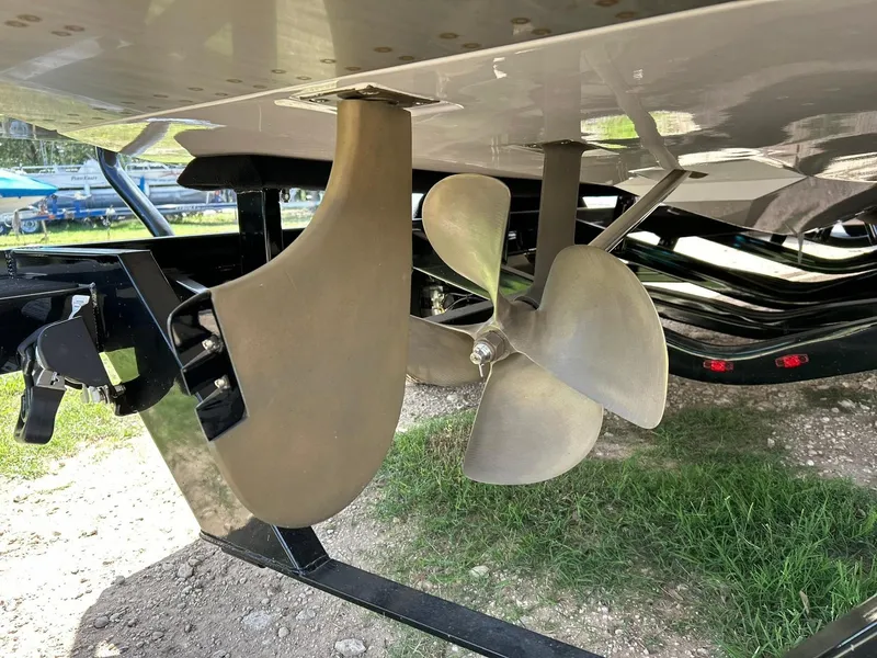 Slide: The Image of Close-up of 2014 Nautique Super Air Nautique G23 propeller and rudder. - 21