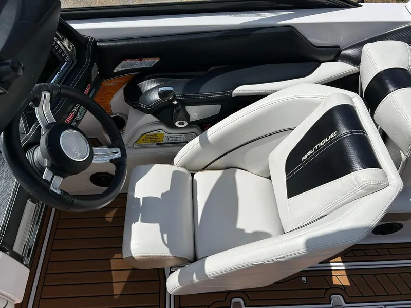 Slide: The Image of Nautique Super Air Nautique G23 2014 - 52